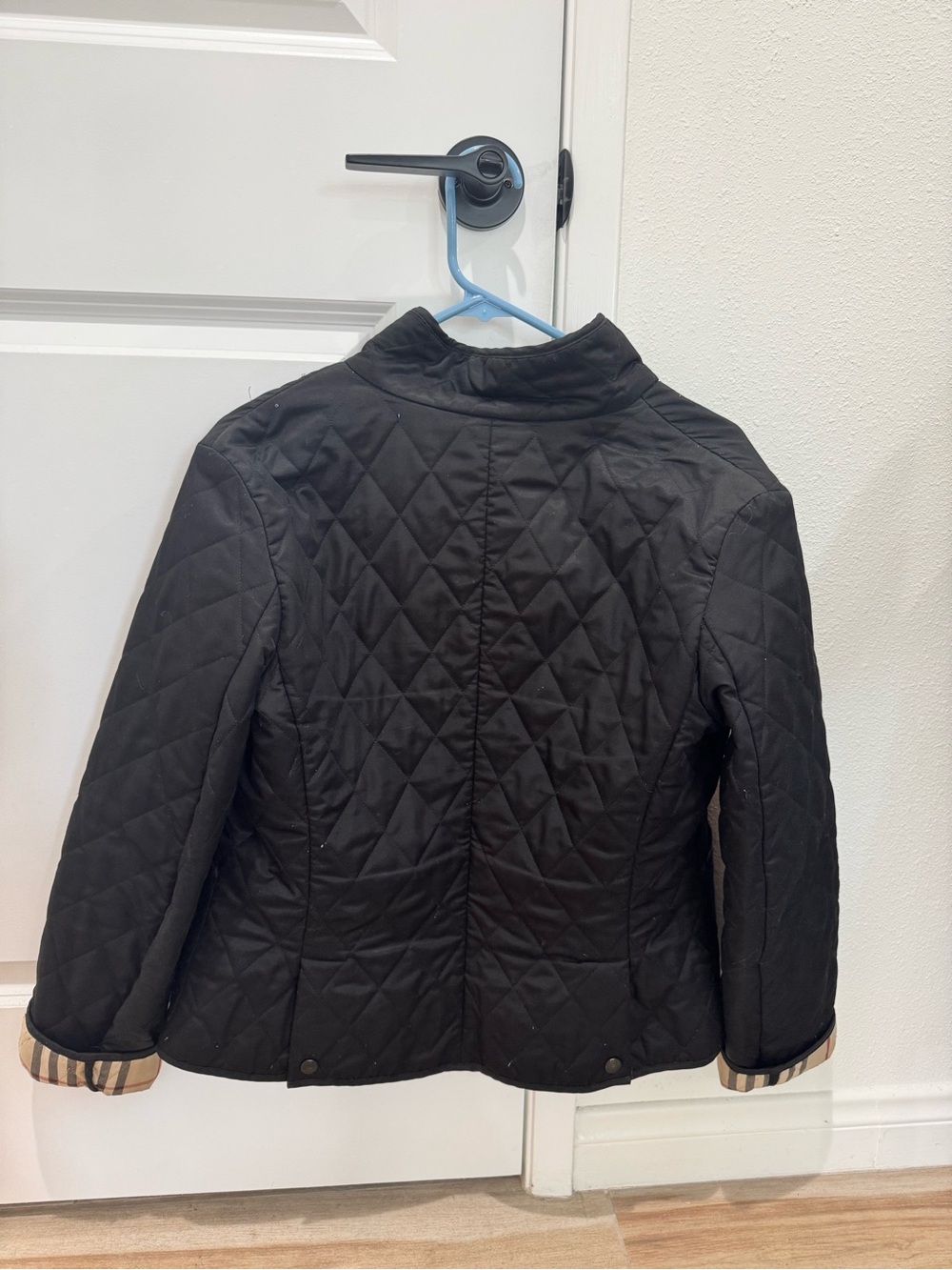 Burberry Beige and Black Check Quilted Jacket - Picture 2 of 8